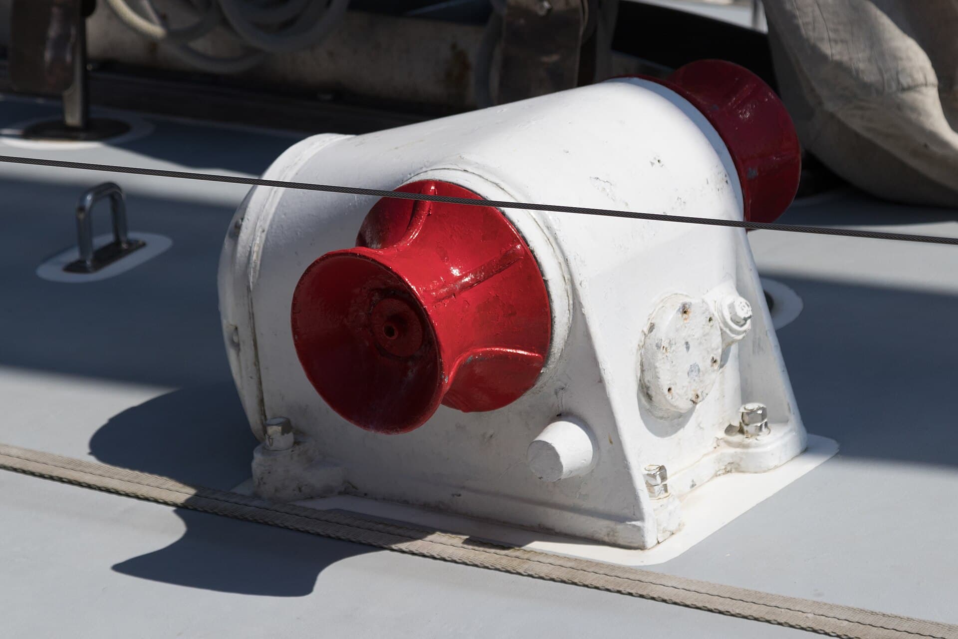 Self-tailing winch mounted on the deck of a sailing yacht